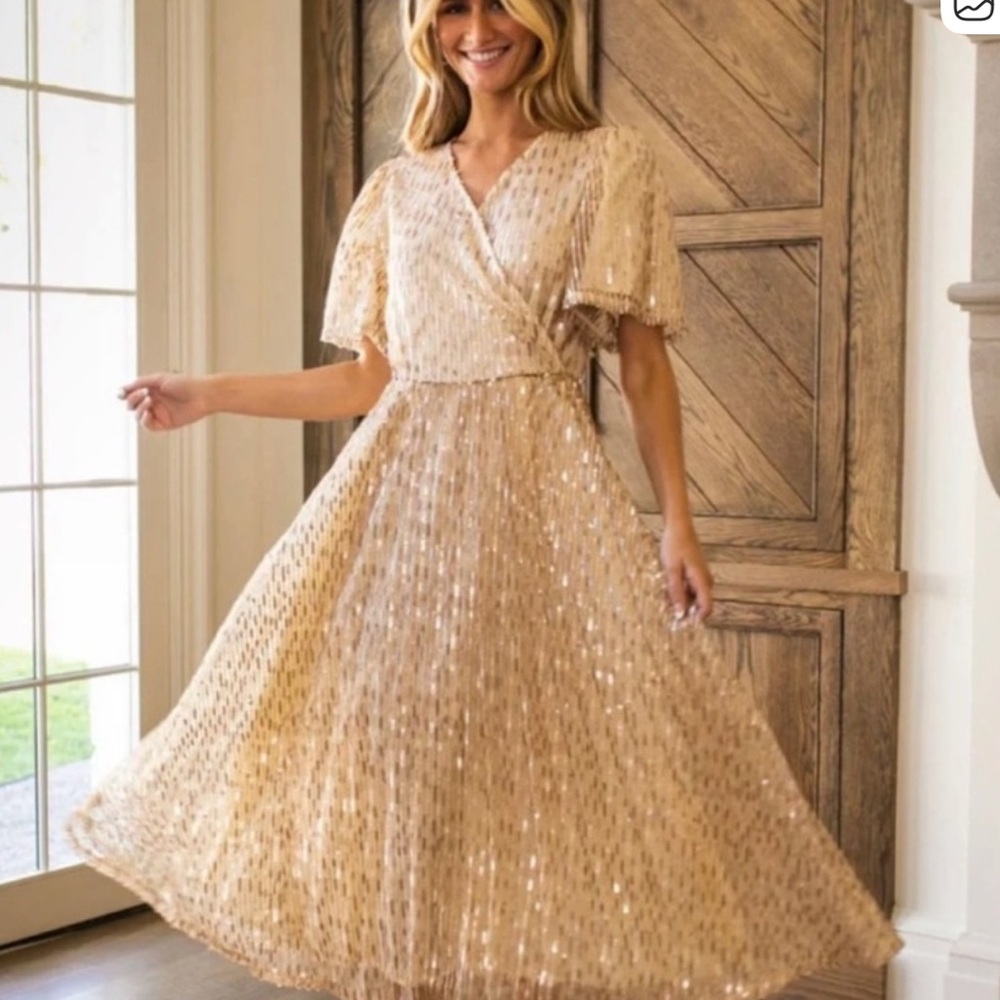 Ivy City Co Gold Sequin Midi Dress